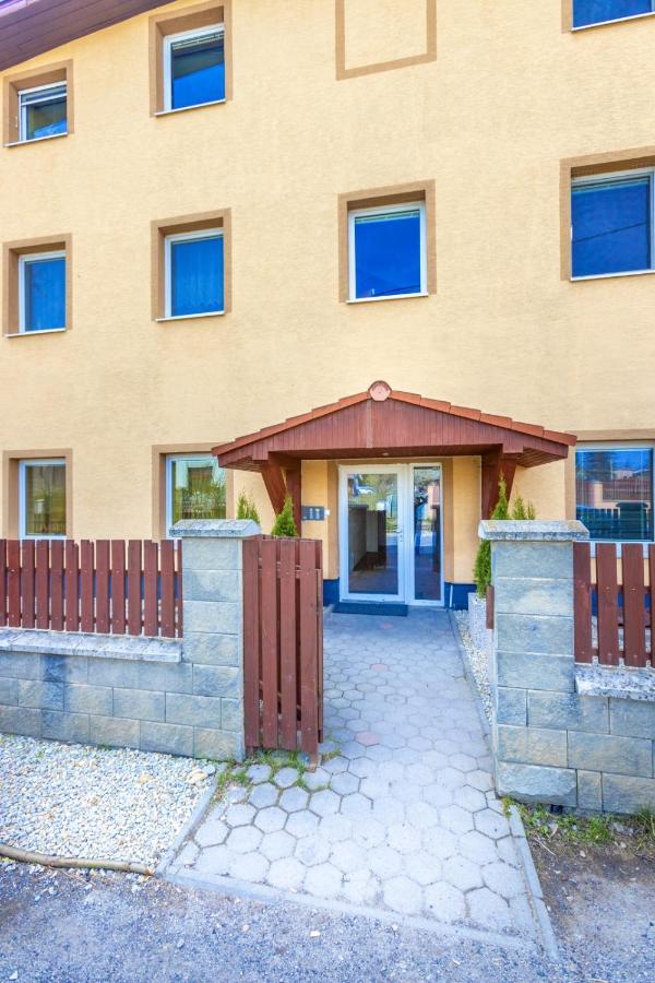 Veľký Slavkov Apartman Hugo מראה חיצוני תמונה