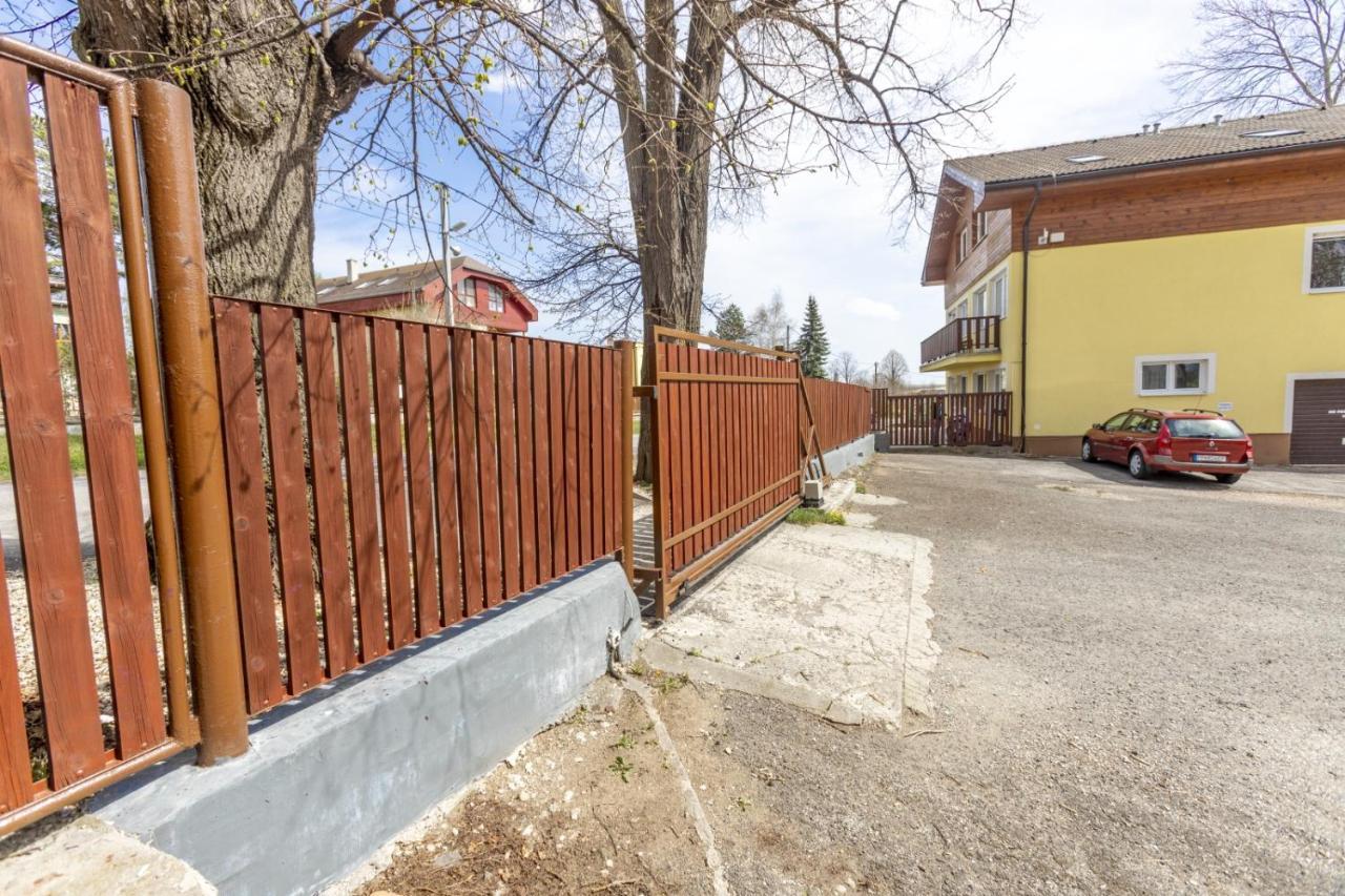 Veľký Slavkov Apartman Hugo מראה חיצוני תמונה