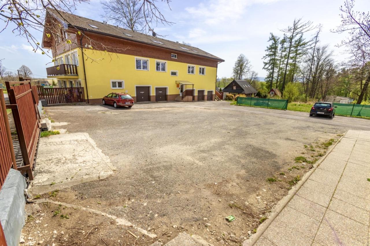 Veľký Slavkov Apartman Hugo מראה חיצוני תמונה