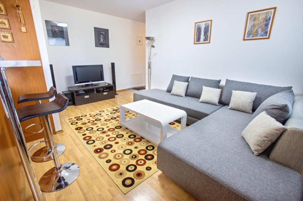Veľký Slavkov Apartman Hugo מראה חיצוני תמונה